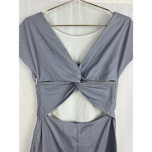 Theory Dress Andrizza Twisted Seersucker Stripe Nautical Coastal Grandma Beachy - Picture 4 of 8